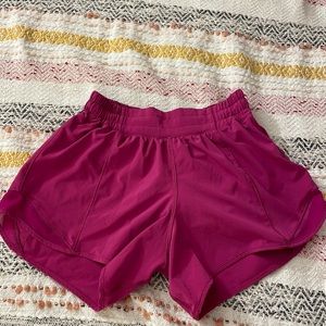 Lululemon 4” Hotty Hot Shorts